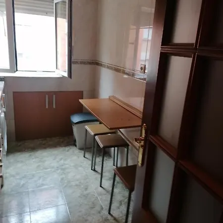 Apartamento Cerca Del Centro Apartment *